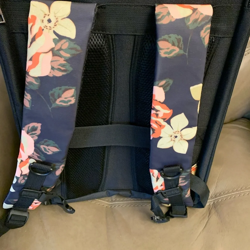 COPY - New!! SUPPETS Small Dog/Cat Travel Backpack Airline Approved Durable Ani…